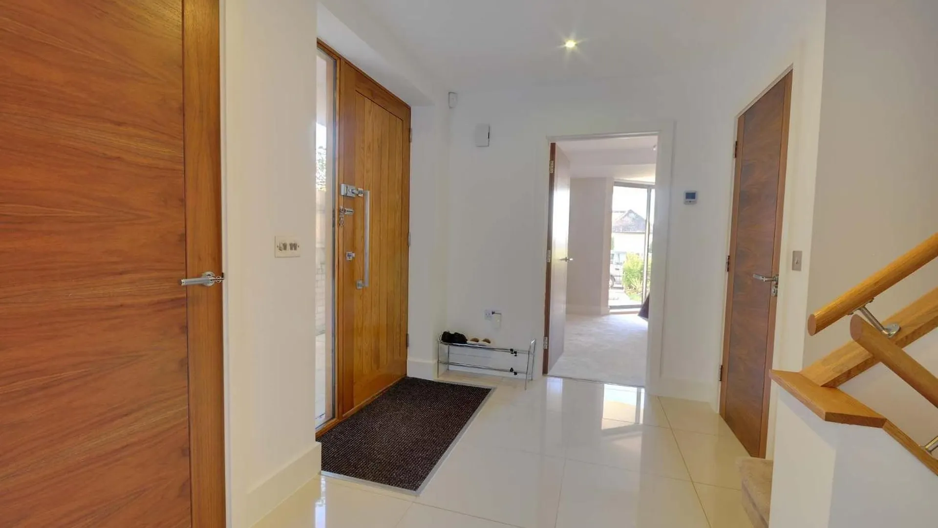 Four Bedroom Beachside Villa With Two Balconies And Garden Bournemouth